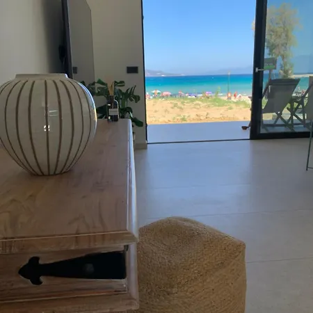 אליקאנאס Ayia Suites מראה חיצוני תמונה
